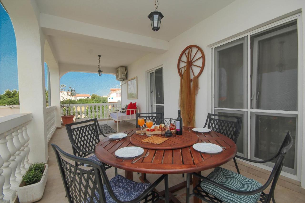 Lola'S Apartments Tribalj Εξωτερικό φωτογραφία