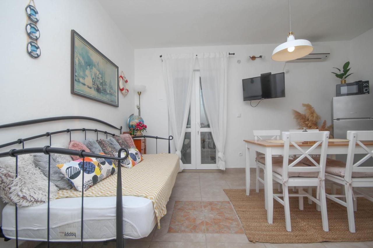 Lola'S Apartments Tribalj Εξωτερικό φωτογραφία