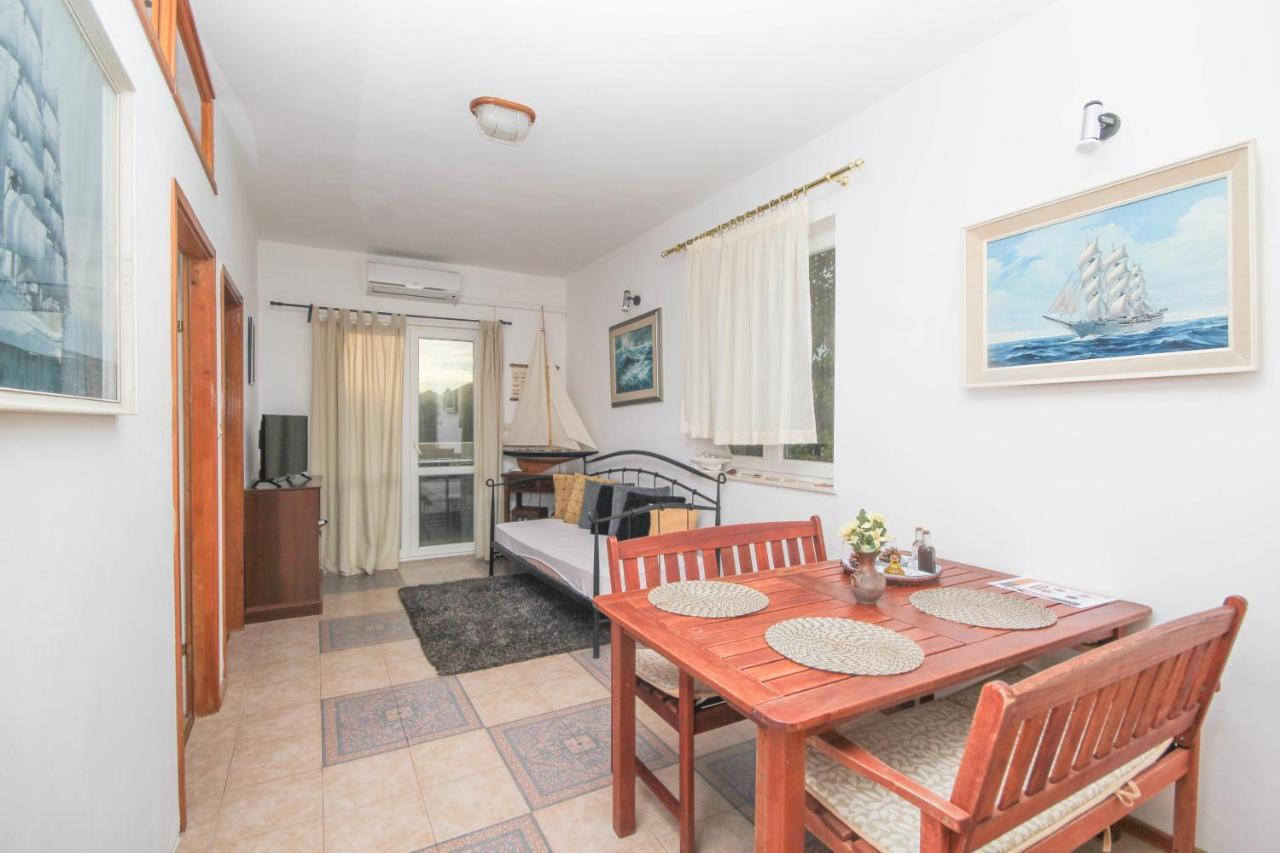 Lola'S Apartments Tribalj Εξωτερικό φωτογραφία