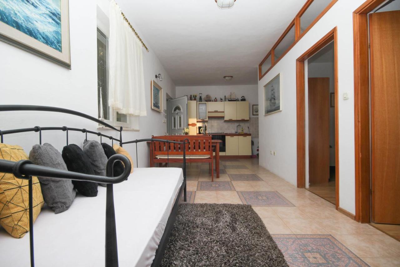 Lola'S Apartments Tribalj Εξωτερικό φωτογραφία