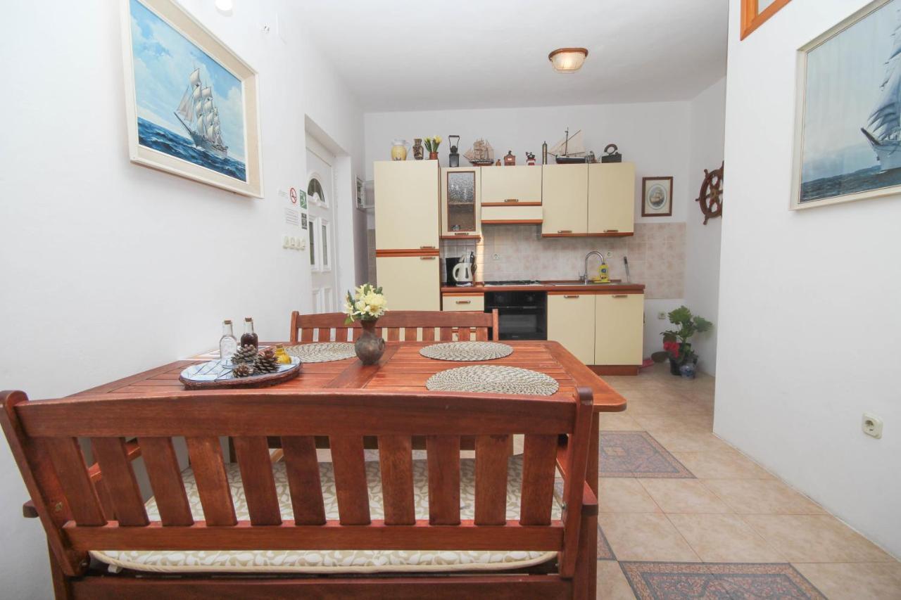 Lola'S Apartments Tribalj Εξωτερικό φωτογραφία