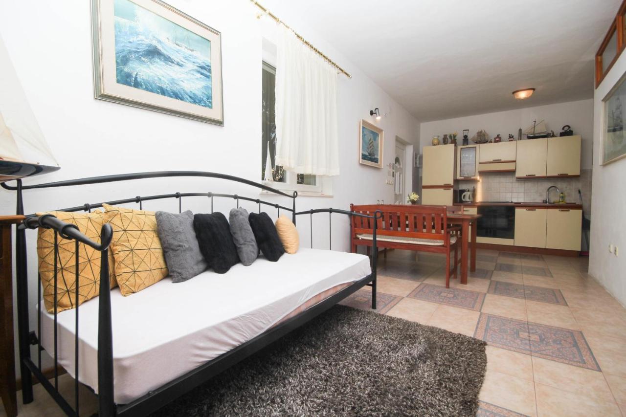 Lola'S Apartments Tribalj Εξωτερικό φωτογραφία