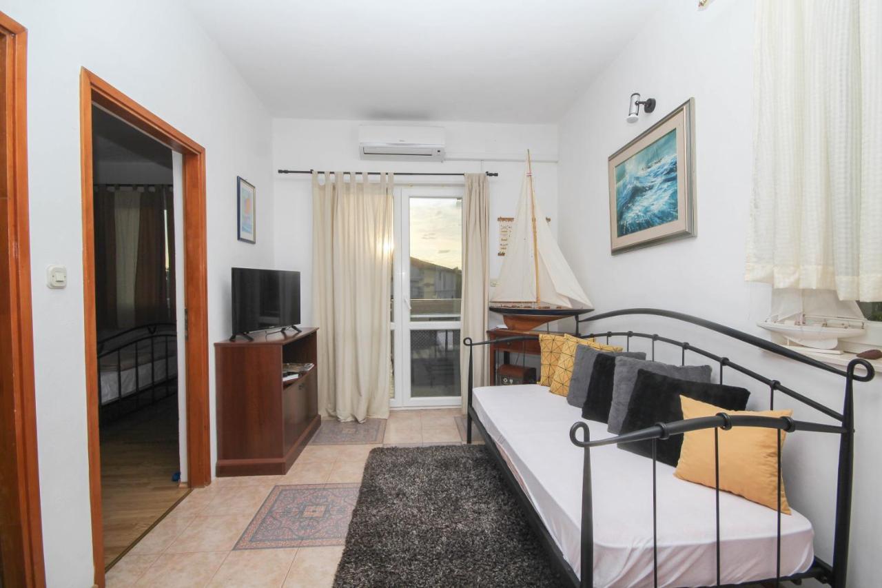 Lola'S Apartments Tribalj Εξωτερικό φωτογραφία