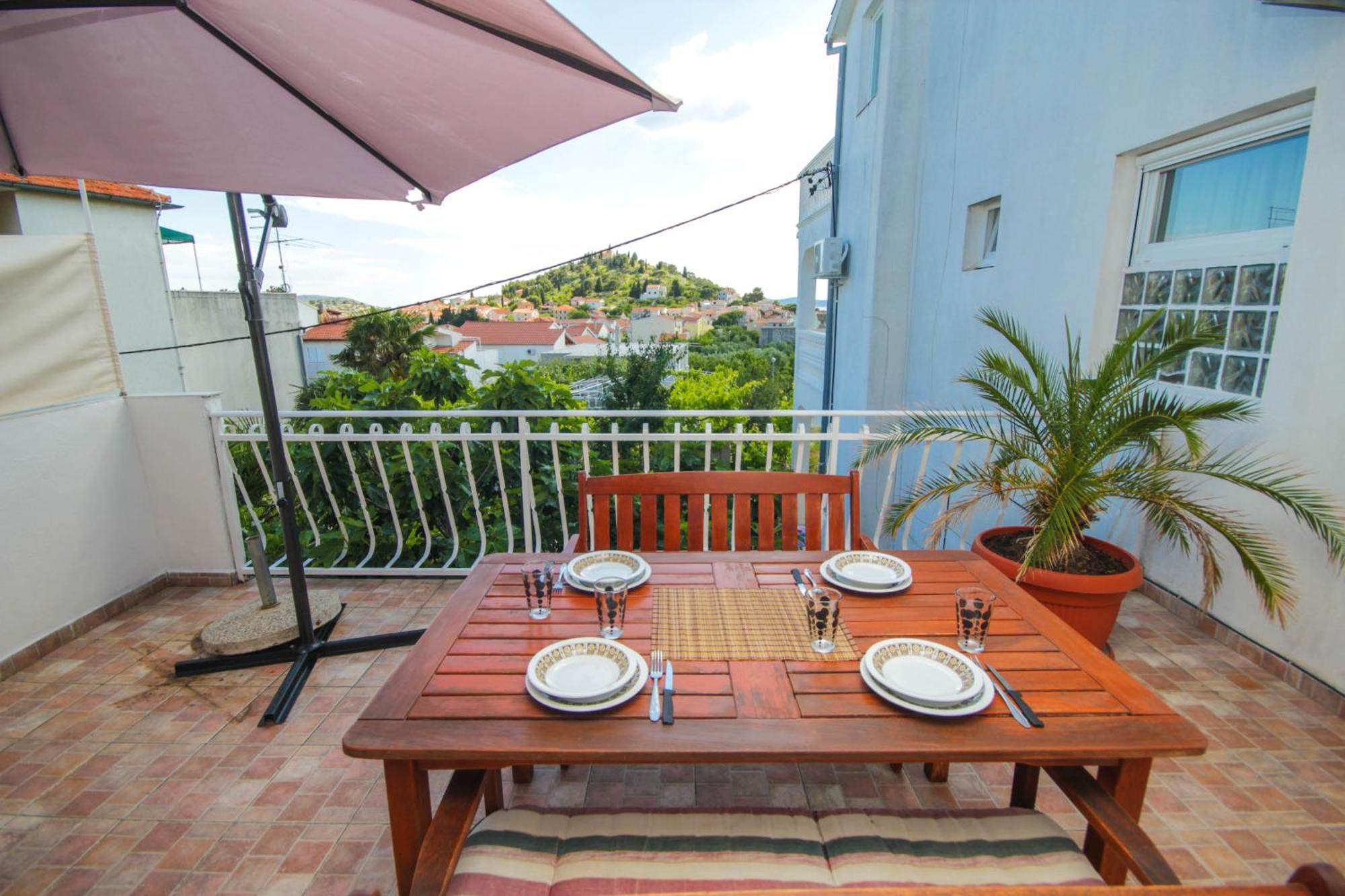 Lola'S Apartments Tribalj Εξωτερικό φωτογραφία