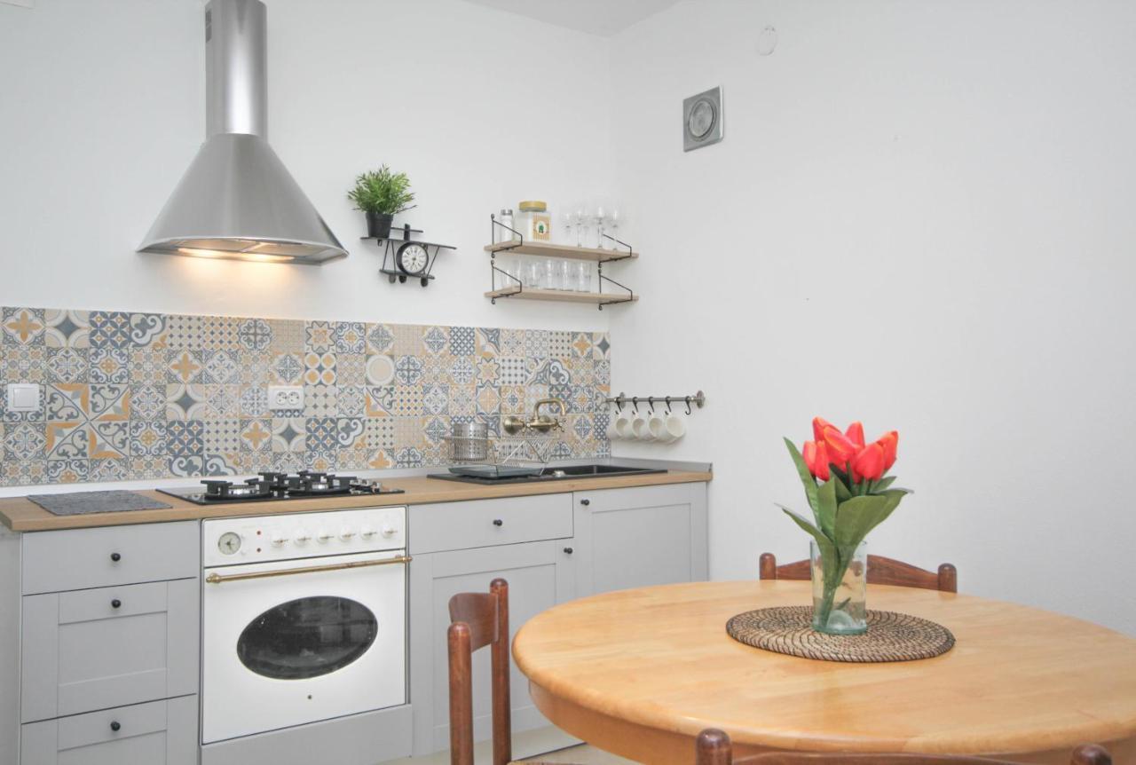 Lola'S Apartments Tribalj Εξωτερικό φωτογραφία